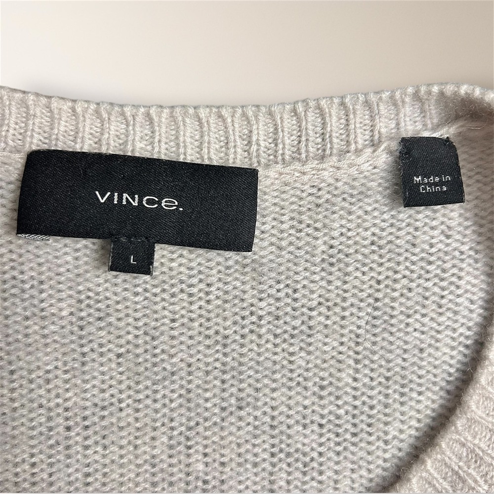 Vince Cashmere Sweater Ivory Crew Neck Lightweight Knit Quiet Luxury Minimalist - Picture 8 of 11
